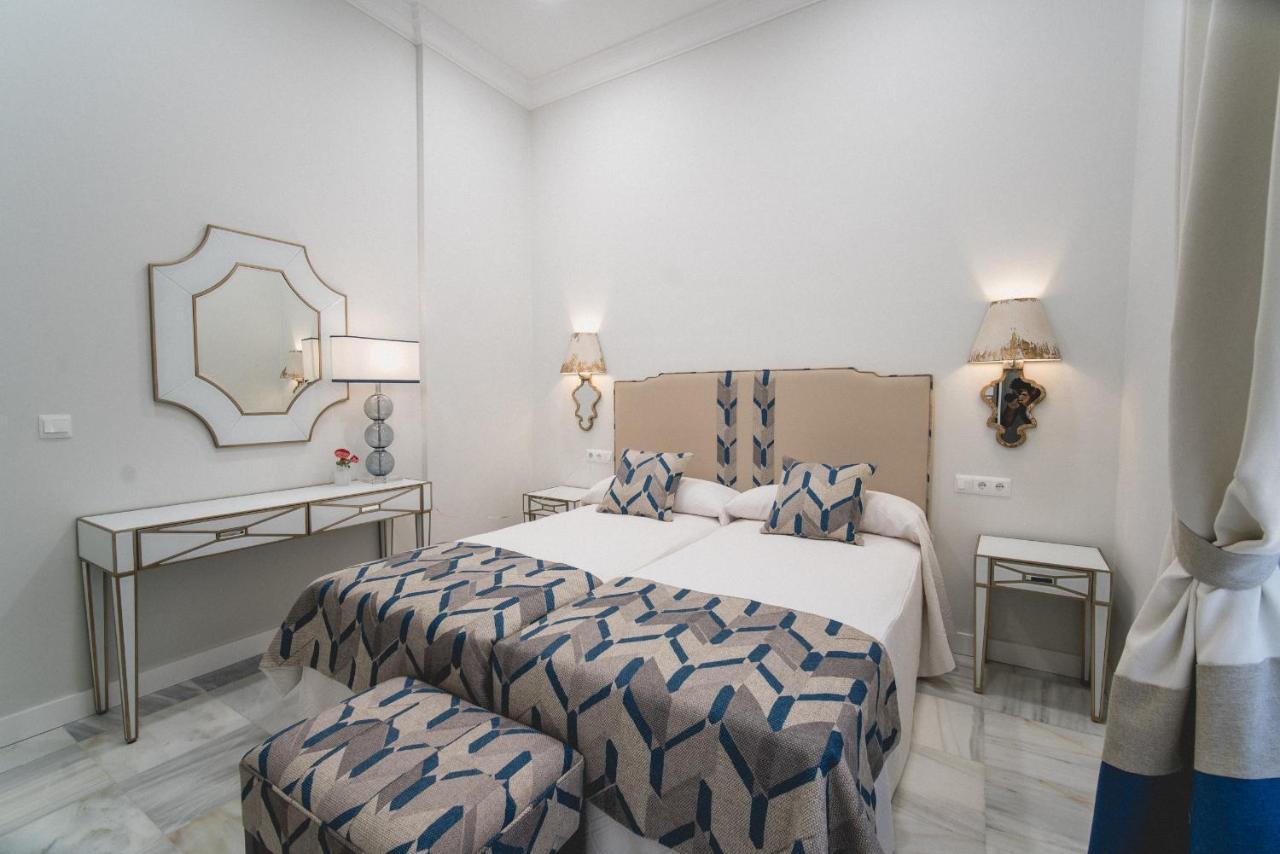 Apartamentos Abreu Suites Севиля Екстериор снимка