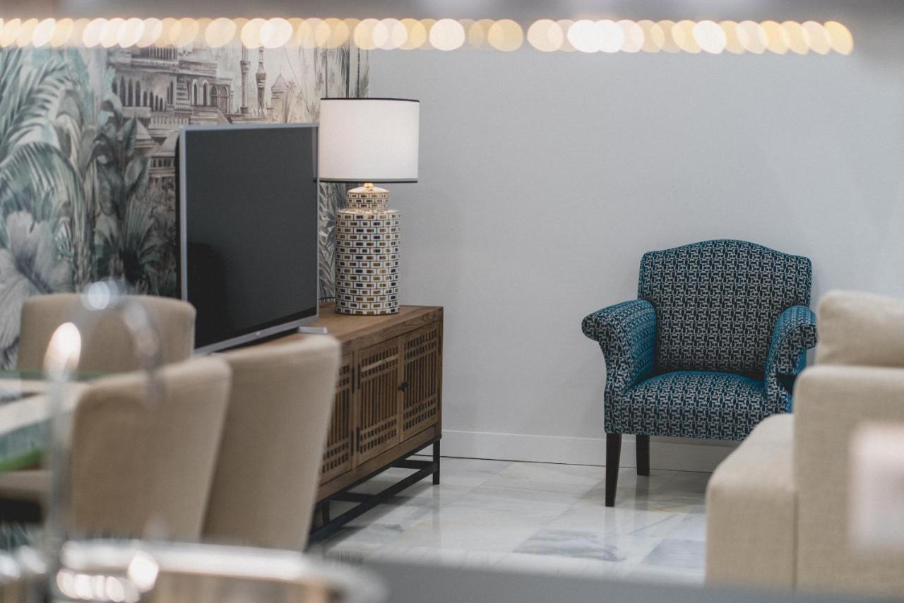 Apartamentos Abreu Suites Севиля Екстериор снимка